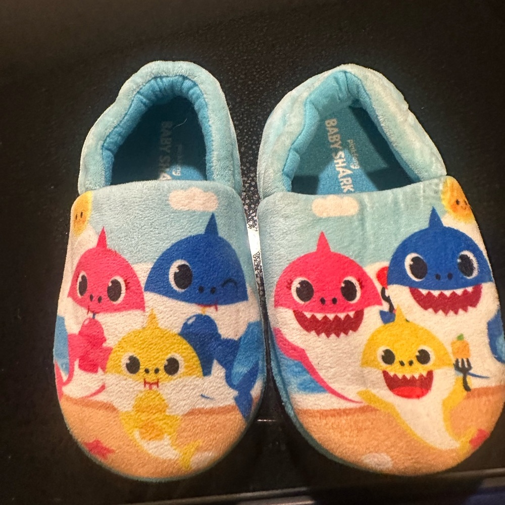 Kids Slippers - Blue, Pink, Yellow